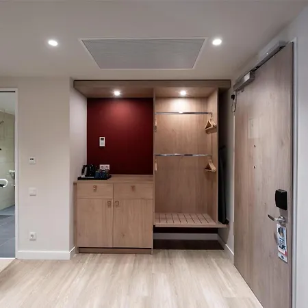 Hampton By Hilton Babelsberg فندق