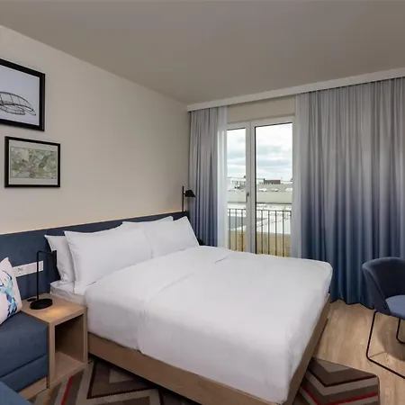 酒店 Hampton By Hilton Babelsberg 3*