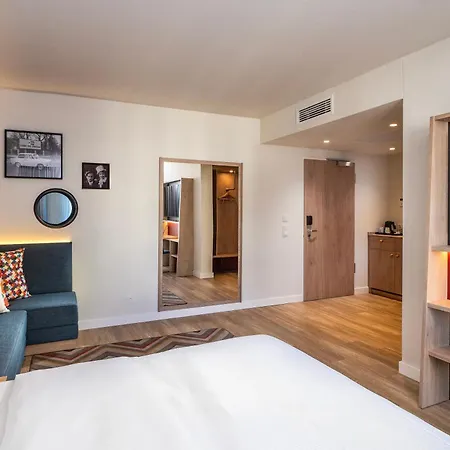 酒店 Hampton By Hilton Babelsberg 3*