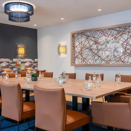 Hotel Hampton By Hilton Babelsberg