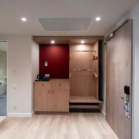 Hampton By Hilton Babelsberg فندق