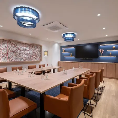 Hotel Hampton By Hilton Babelsberg