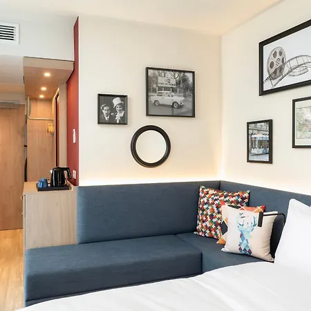 Hotel Hampton By Hilton Babelsberg 3*