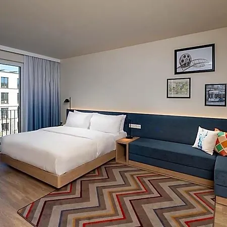 Hotel Hampton By Hilton Babelsberg 3*