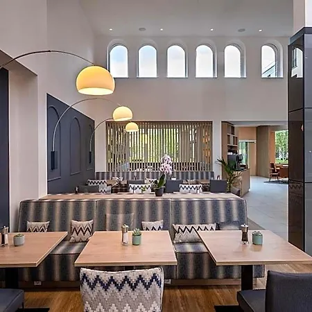 Hotel Hampton By Hilton Babelsberg