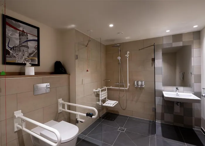 Hampton By Hilton Babelsberg 3*