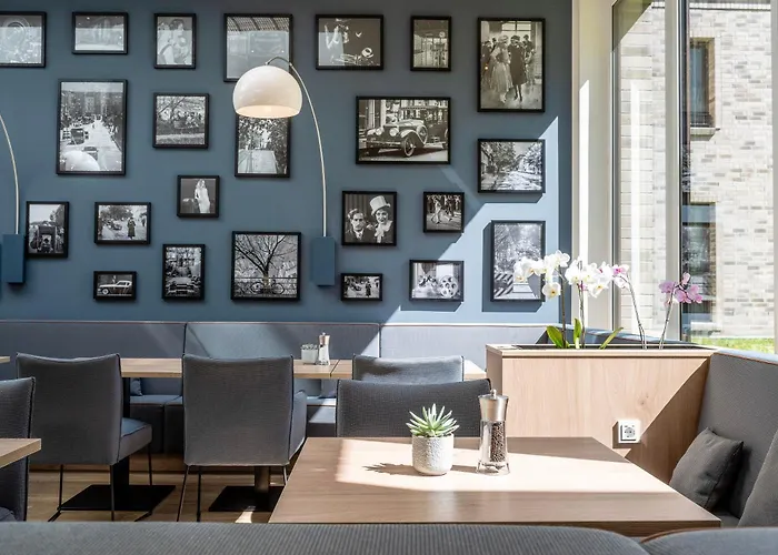 Hampton By Hilton Babelsberg 3*